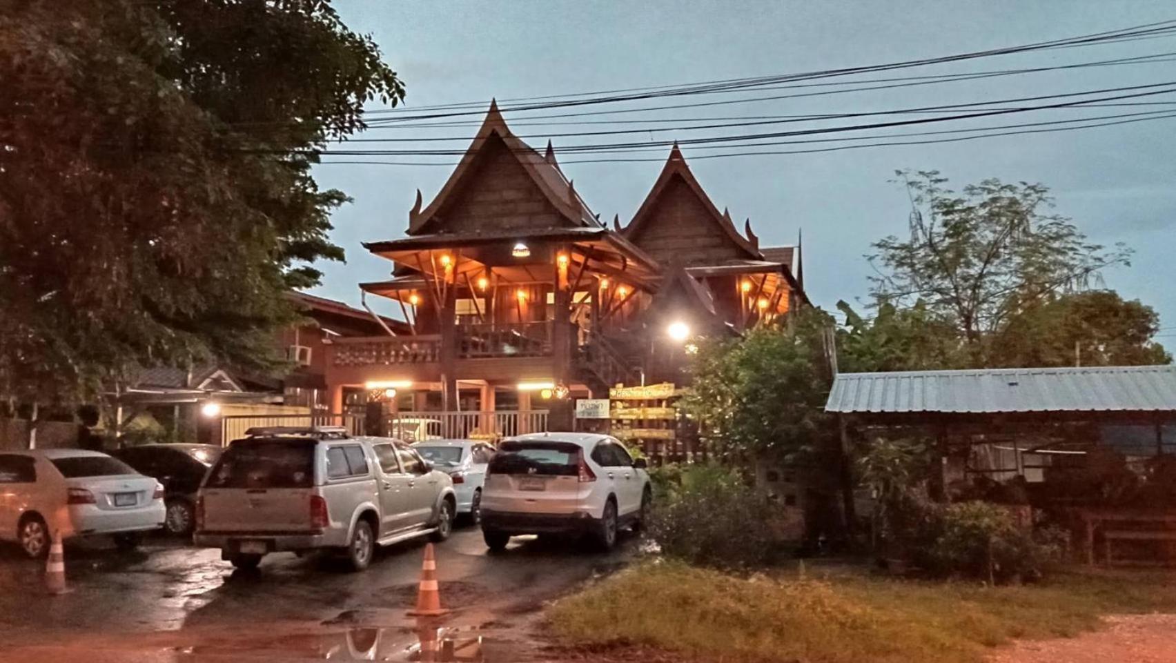 บ้านเรือนไทยมะลิเมืองเก่า Szukhothaj Kültér fotó